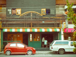 阳光普照的普吉镇