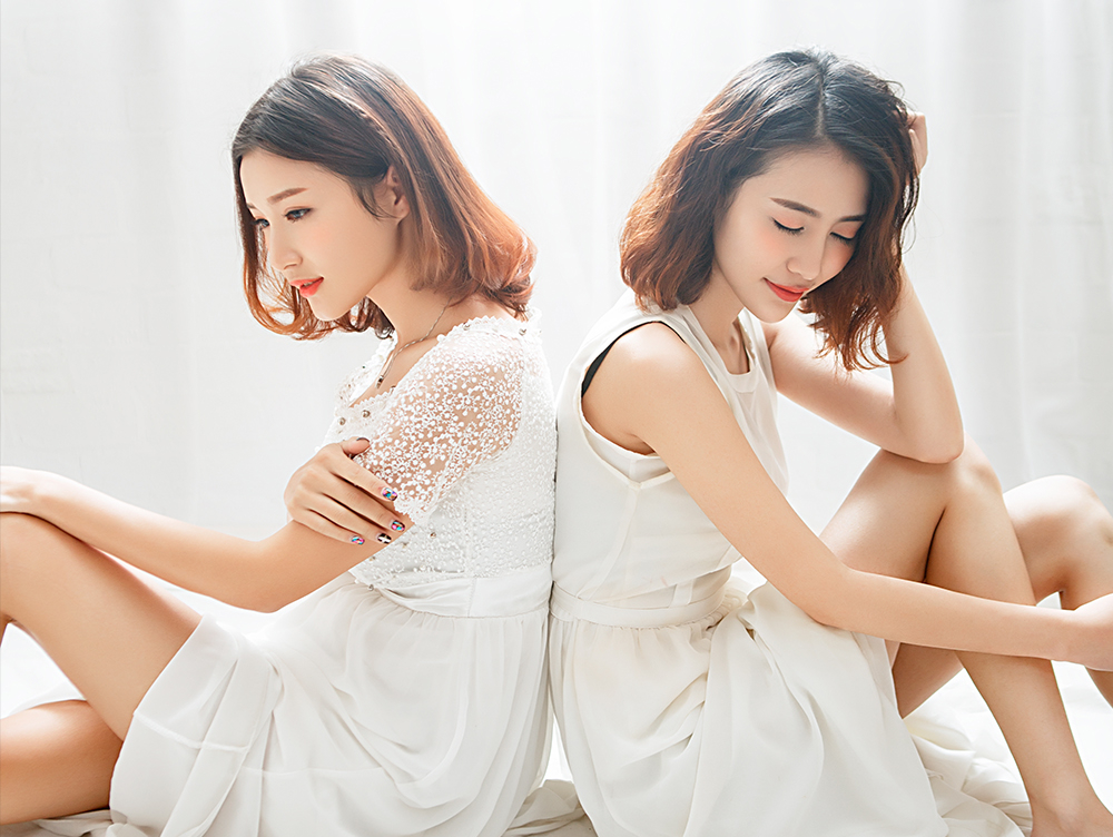 闺蜜——今天吵，明天笑，近了烦，远了想