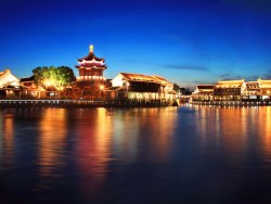 姑苏第一街--七里山塘