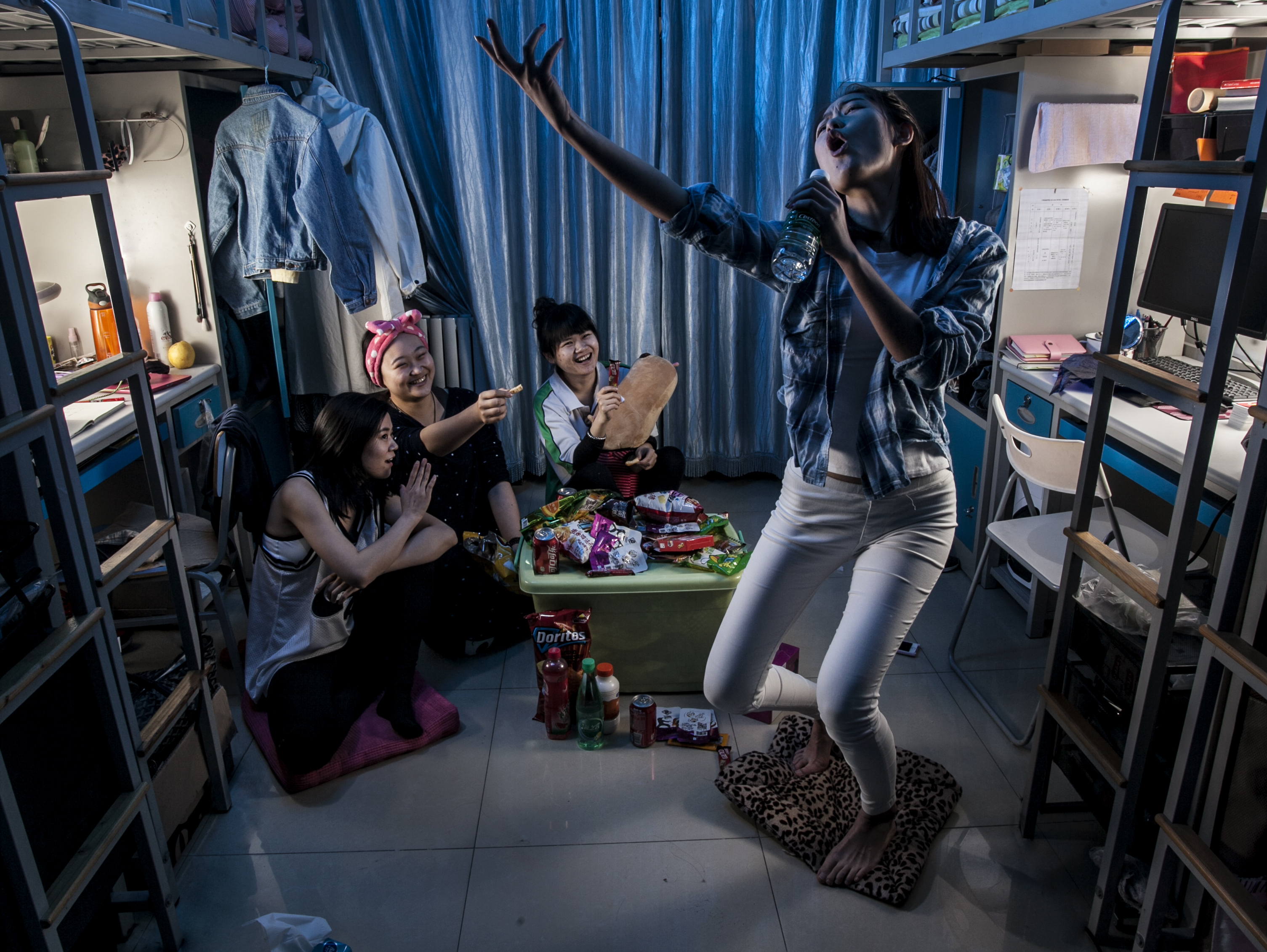 大学生宿舍而已之女生版 