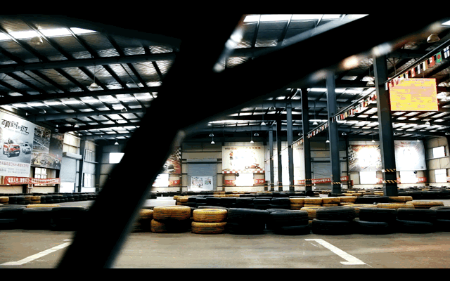 男装皮衣品牌卡丁车赛道“on track”主题拍摄-Desgined by 武减武文化创意（图ZNzQ4Mjg0NTI=） - 人像摄影 - 站酷设计师武减武文化创意原创素材 - 站酷ZCOOL