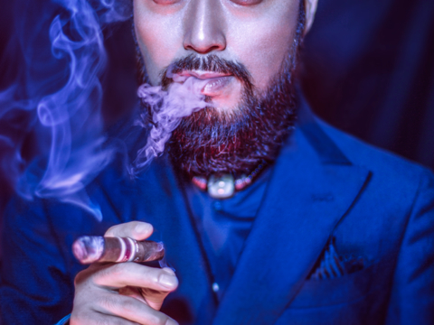 为魔方画廊廊主造相